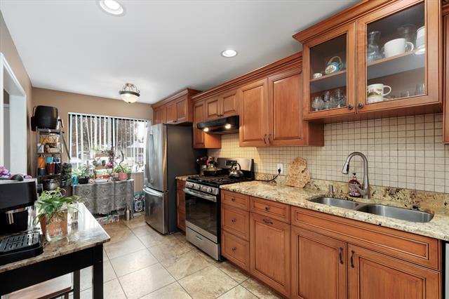 Builiding view nine for 4644 Laurel Club, West Bloomfield, MI. 48323