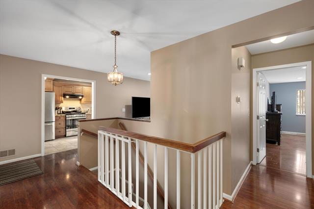 Builiding view seven for 4644 Laurel Club, West Bloomfield, MI. 48323