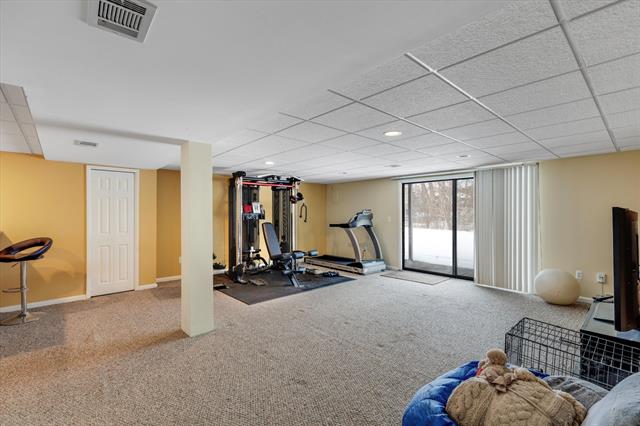 Builiding view twenty eight for 4644 Laurel Club, West Bloomfield, MI. 48323