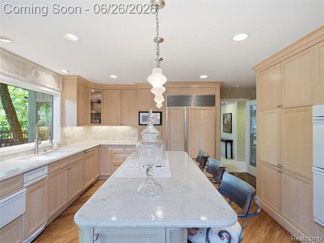 Builiding view ten for 4751 Rolling Ridge, West Bloomfield, MI. 48323