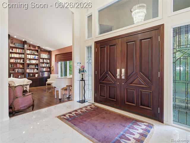 Builiding view three for 4751 Rolling Ridge, West Bloomfield, MI. 48323