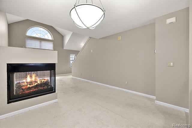 Builiding view fifteen for 3293 Newbury, Troy, MI. 48084