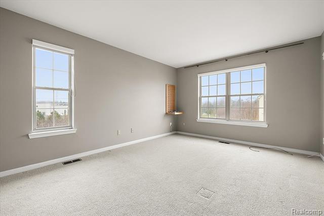 Builiding view twenty seven for 3293 Newbury, Troy, MI. 48084