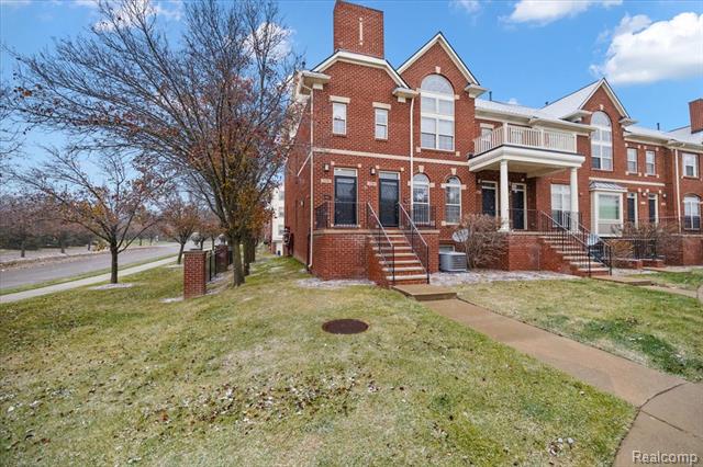 Builiding view two for 3293 Newbury, Troy, MI. 48084