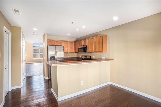 Builiding view five for 3253 Newbury, Troy, MI. 48084