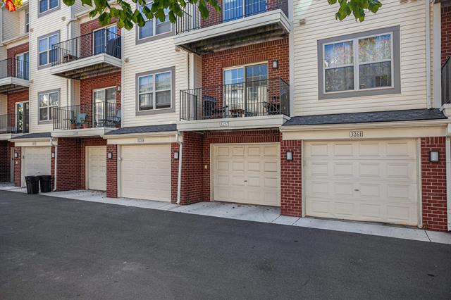 Builiding view one for 3253 Newbury, Troy, MI. 48084