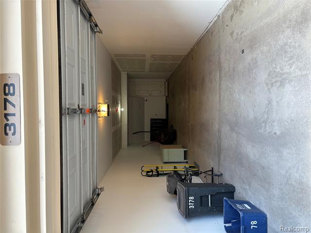 Builiding view thirty four for 3178 Camden, Troy, MI. 48084