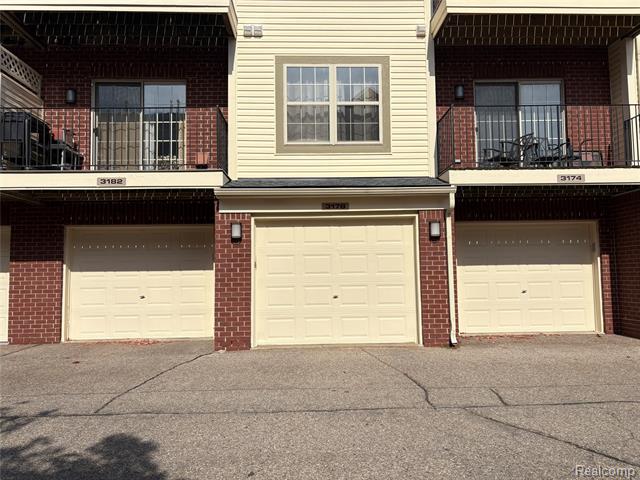 Builiding view thirty three for 3178 Camden, Troy, MI. 48084