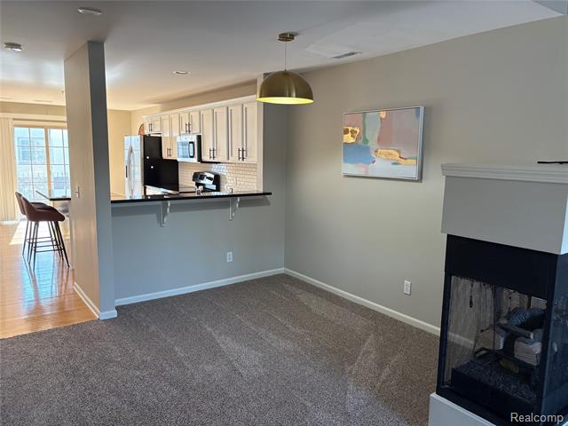 Builiding view twelve for 3178 Camden, Troy, MI. 48084