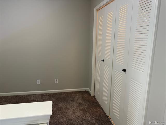 Builiding view twenty four for 3178 Camden, Troy, MI. 48084