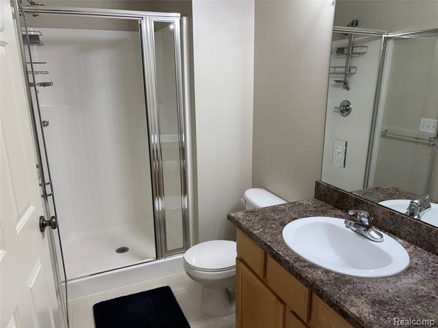 Builiding view twenty nine for 3178 Camden, Troy, MI. 48084