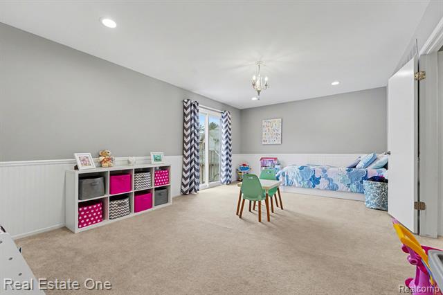 Builiding view twenty one for 6463 Maple Hills, Bloomfield Hills, MI. 48301