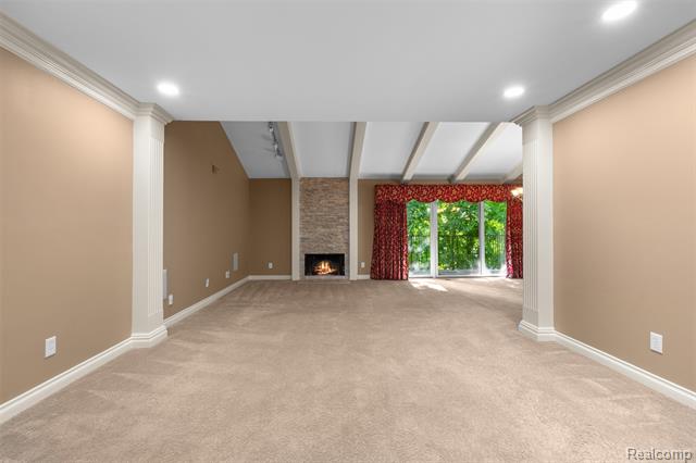 Builiding view eight for 6471 Maple Hills, Bloomfield Hills, MI. 48301