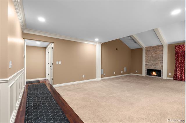 Builiding view six for 6471 Maple Hills, Bloomfield Hills, MI. 48301