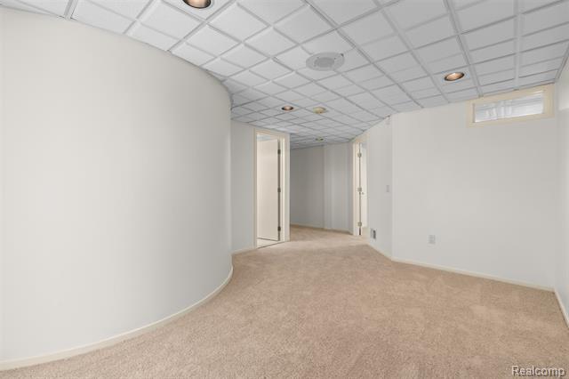 Builiding view thirty for 6471 Maple Hills, Bloomfield Hills, MI. 48301