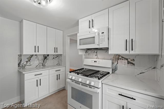 Builiding view eight for 1724 Graefield Unit 45, Birmingham, MI. 48009