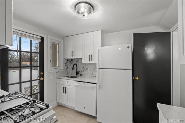 Builiding view six for 1724 Graefield Unit 45, Birmingham, MI. 48009