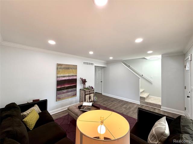 Builiding view six for 2028 Wickham, Royal Oak, MI. 48073