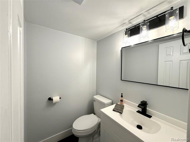 Builiding view twenty three for 2028 Wickham, Royal Oak, MI. 48073