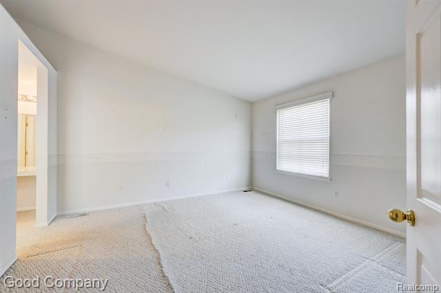 Builiding view thirteen for 7354 Birkshire, West Bloomfield, MI. 48322