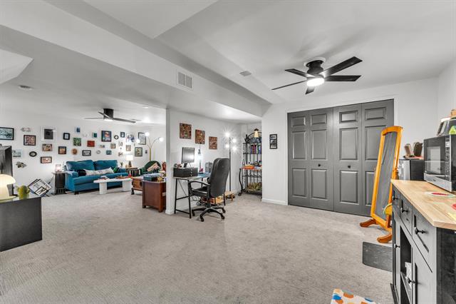 Builiding view thirty five for 7156 Sturnbridge, West Bloomfield, MI. 48322