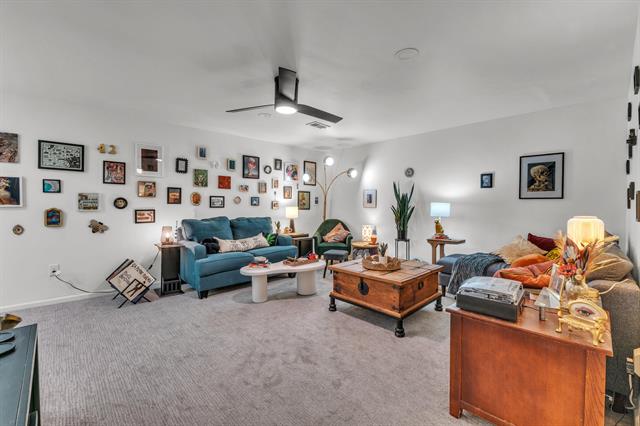 Builiding view thirty one for 7156 Sturnbridge, West Bloomfield, MI. 48322