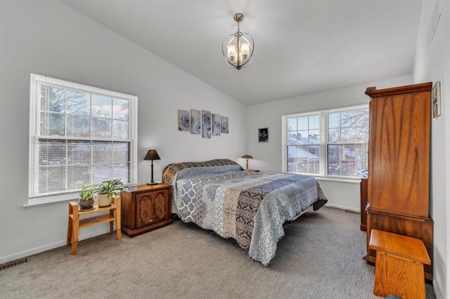 Builiding view twenty four for 7156 Sturnbridge, West Bloomfield, MI. 48322