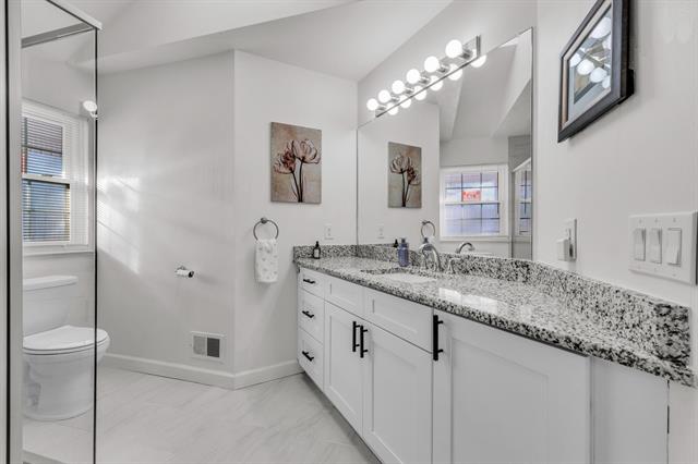 Builiding view twenty seven for 7156 Sturnbridge, West Bloomfield, MI. 48322