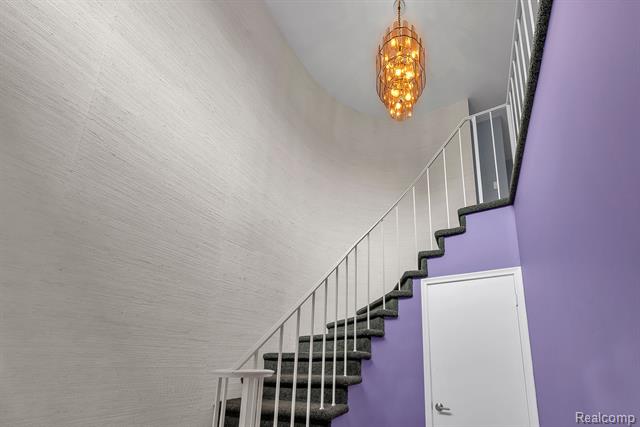 Builiding view eleven for 7258 Creeks Bend, West Bloomfield, MI. 48322