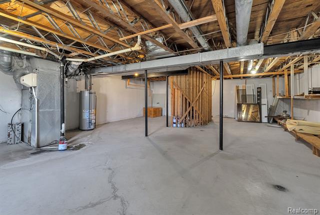 Builiding view thirty four for 7258 Creeks Bend, West Bloomfield, MI. 48322