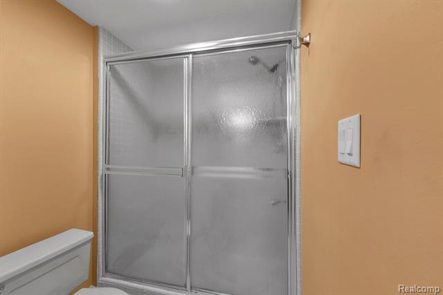 Builiding view twenty six for 7258 Creeks Bend, West Bloomfield, MI. 48322