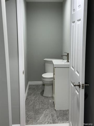 Builiding view forty five for 7490 Brynmawr, West Bloomfield, MI. 48322