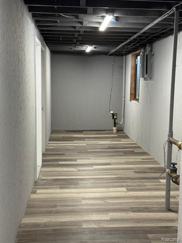 Builiding view forty two for 7490 Brynmawr, West Bloomfield, MI. 48322