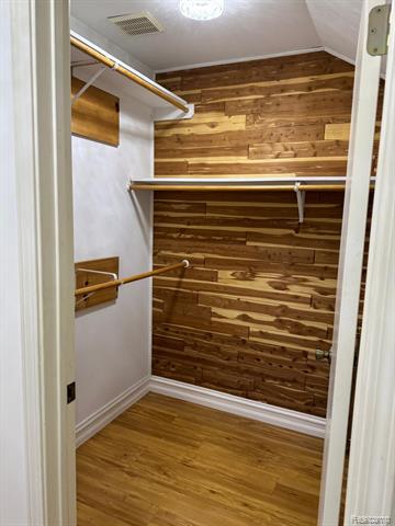 Builiding view thirty five for 7490 Brynmawr, West Bloomfield, MI. 48322