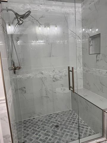 Builiding view thirty for 7490 Brynmawr, West Bloomfield, MI. 48322