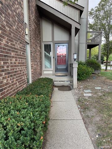 Builiding view three for 7490 Brynmawr, West Bloomfield, MI. 48322