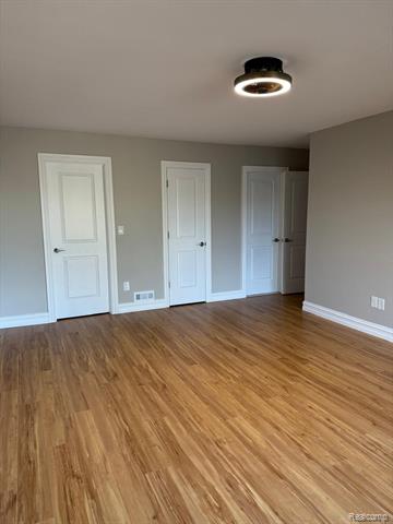 Builiding view twenty eight for 7490 Brynmawr, West Bloomfield, MI. 48322