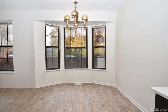 Builiding view seven for 7296 Green Farm, West Bloomfield, MI. 48322