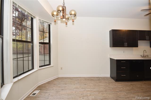 Builiding view six for 7296 Green Farm, West Bloomfield, MI. 48322