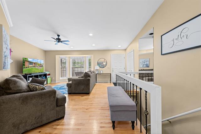 Builiding view fifteen for 7256 Green Farm, West Bloomfield, MI. 48322
