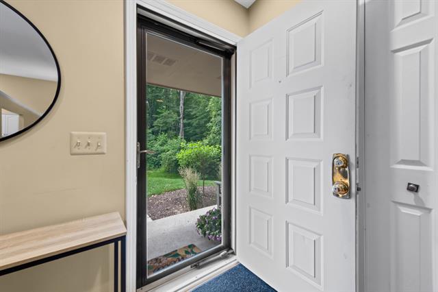 Builiding view nine for 7256 Green Farm, West Bloomfield, MI. 48322