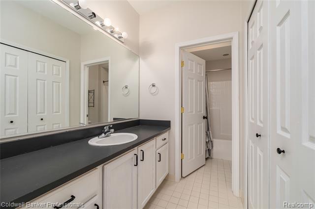 Builiding view sixteen for 2104 Trailway, Walled Lake, MI. 48390