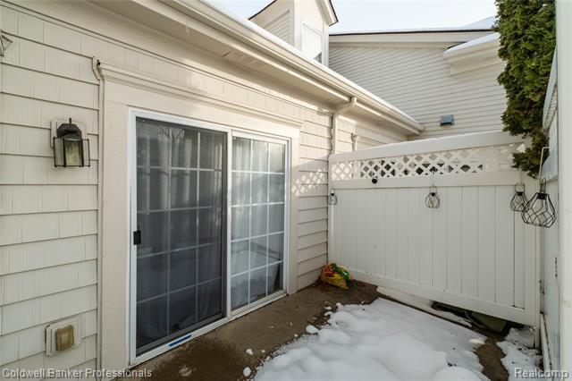 Builiding view three for 2104 Trailway, Walled Lake, MI. 48390