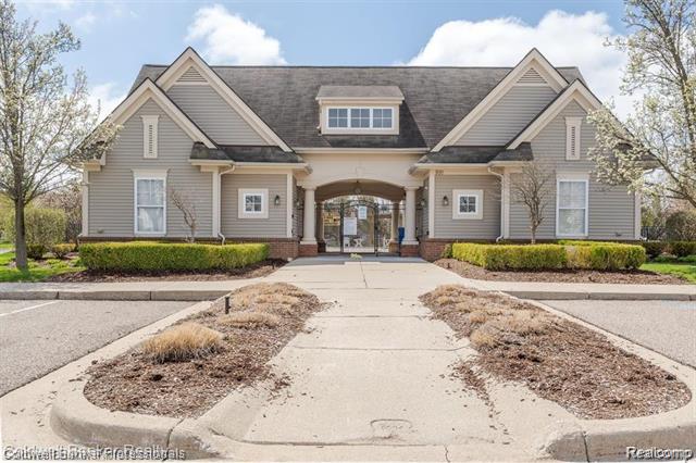 Builiding view twenty six for 2104 Trailway, Walled Lake, MI. 48390