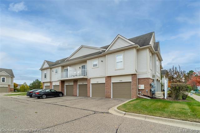 Builiding view twenty three for 2104 Trailway, Walled Lake, MI. 48390