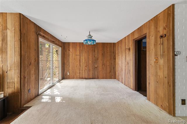 Builiding view seven for 6906 Pebblecreek Woods, West Bloomfield, MI. 48322