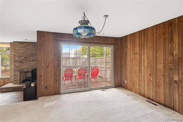 Builiding view thirteen for 6906 Pebblecreek Woods, West Bloomfield, MI. 48322