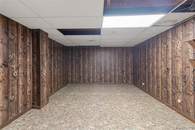 Builiding view thirty five for 6906 Pebblecreek Woods, West Bloomfield, MI. 48322