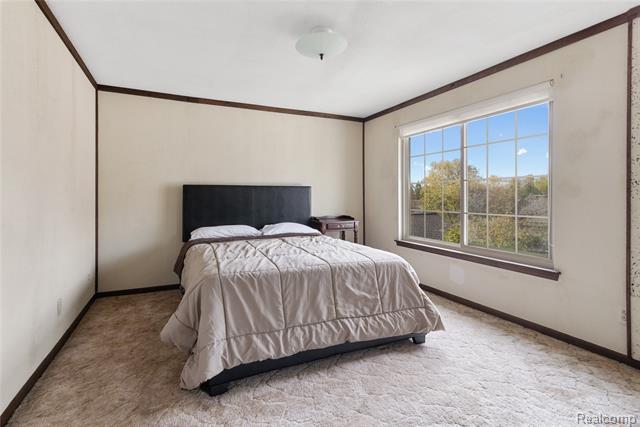 Builiding view twenty seven for 6906 Pebblecreek Woods, West Bloomfield, MI. 48322