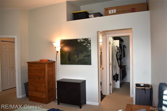 Builiding view eighteen for 29424 Regents Pointe, Farmington, MI. 48331